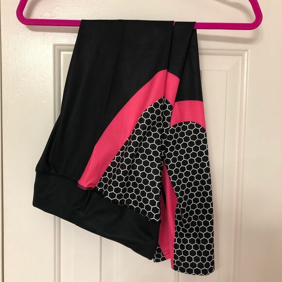WISH • Hot Pink + Black Printed Honeycomb Leggings - Picture 2 of 6